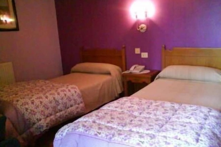 Room 6 of 45