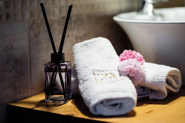 Room 33 of 52