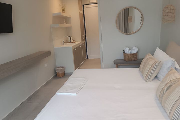 Room 11 of 70