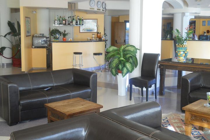 Hotel Lobby