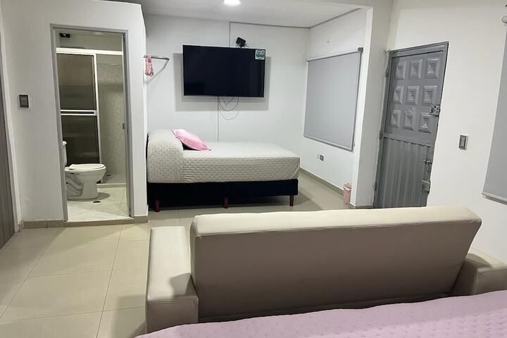 Room 21 of 36
