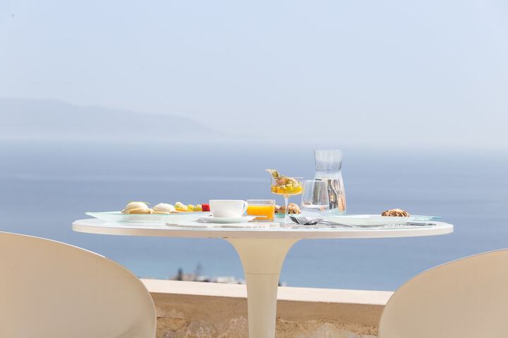 Breakfast/Coffee Service 94 of 120