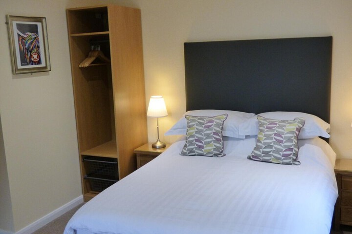 Room 14 of 34