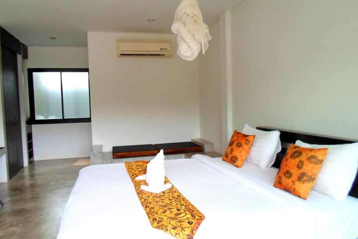 Room 14 of 51