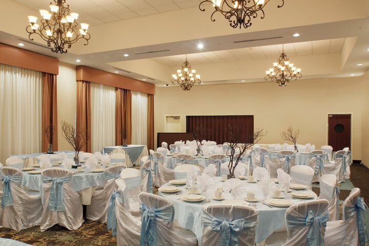 Indoor wedding