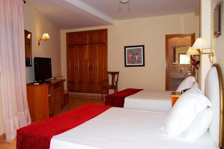 Room 25 of 71