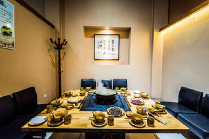 Dining 26 of 108