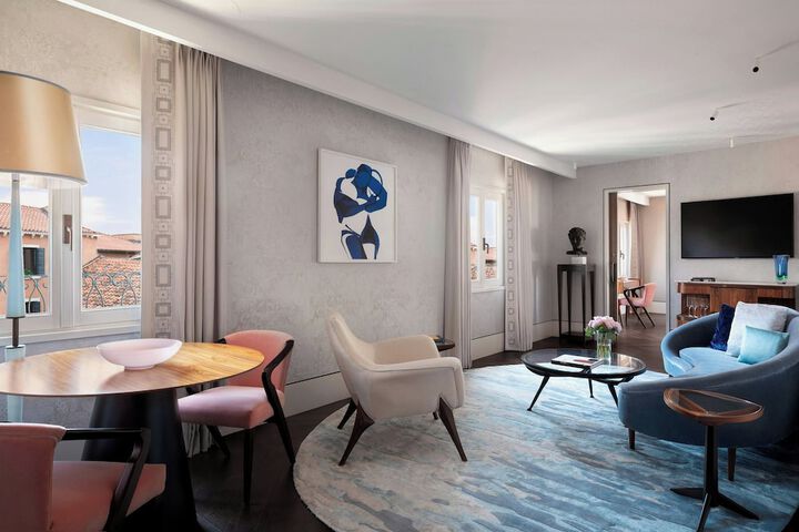 Room 81 of 150