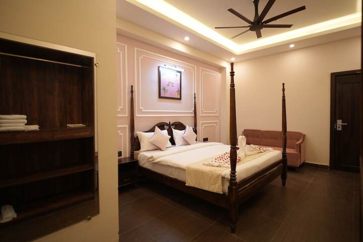 Room 40 of 97