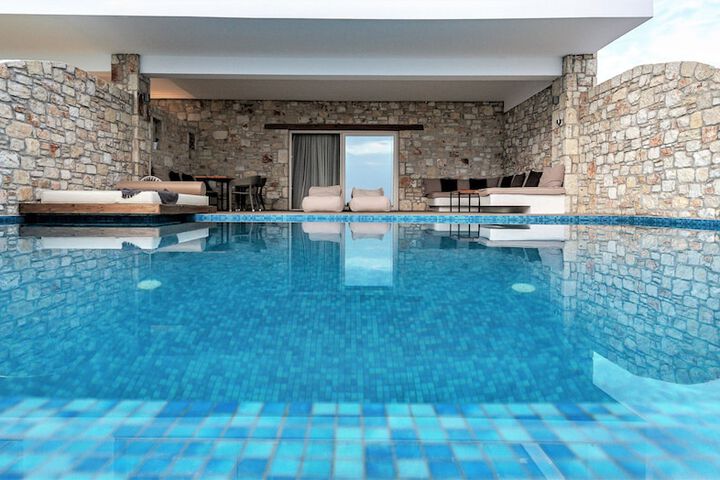 Pool 64 of 140