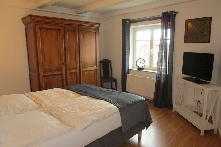 Room 28 of 138