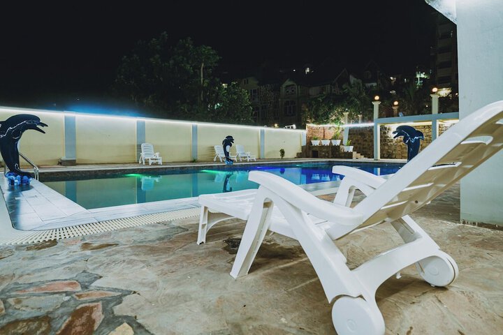 Pool 6 of 25