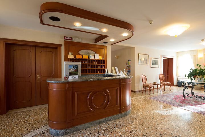 Hotel Interior 5 of 46