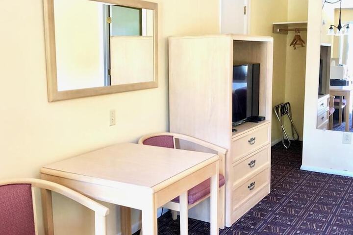 Room 16 of 61