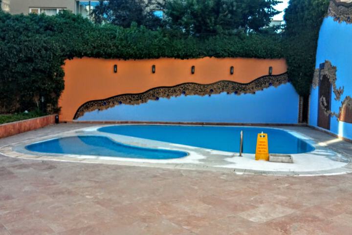 Hotel Pool