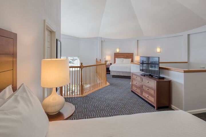 Room 11 of 60