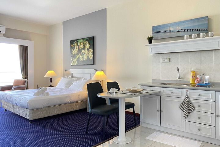 Room 49 of 650