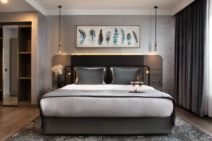 Room 17 of 52
