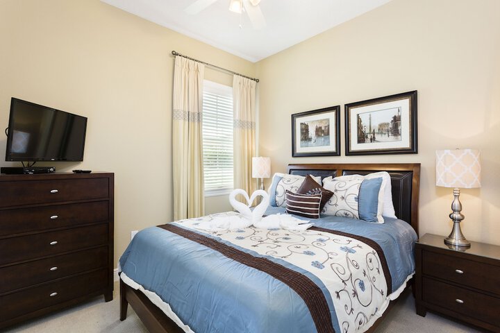 Room 5 of 29
