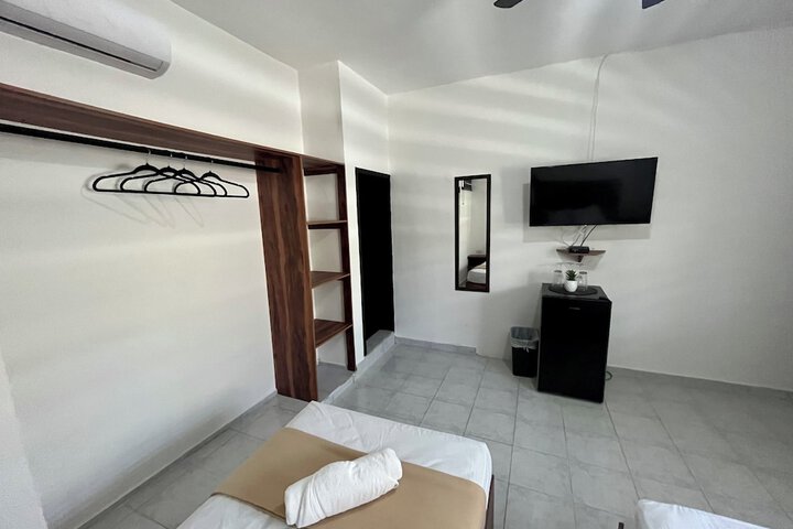 Room 26 of 108
