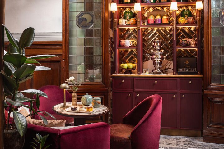 Hotel Lobby