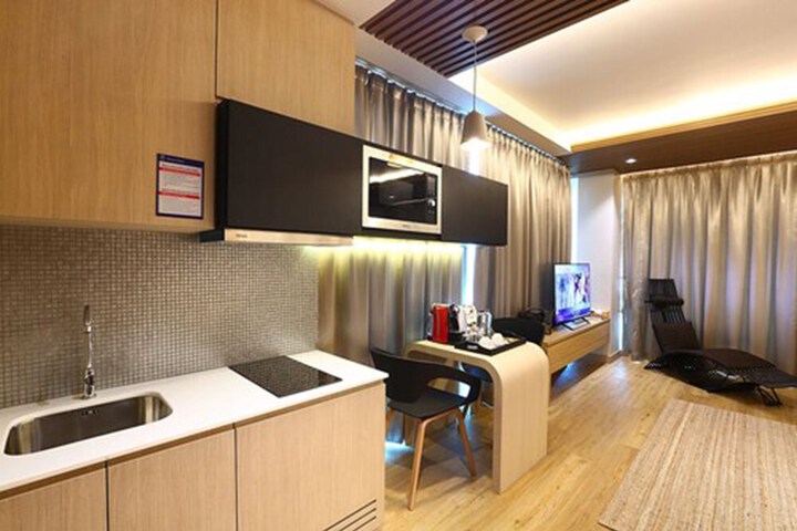 Room 32 of 95