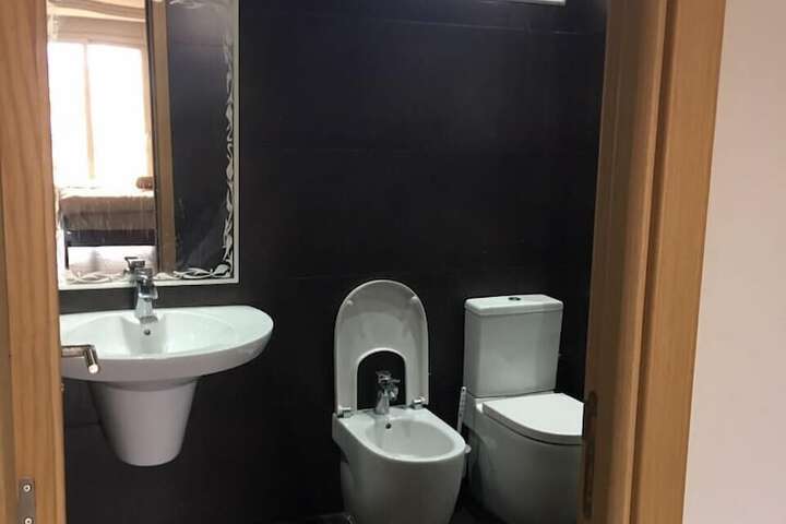 Room 14 of 16