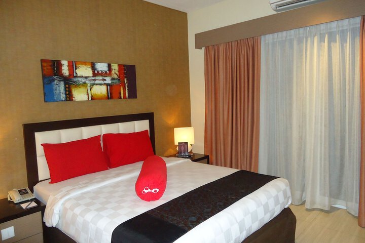 Room 10 of 42