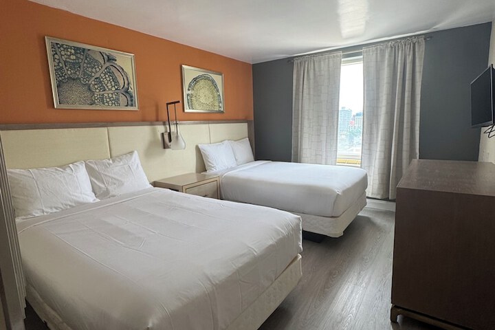Room 48 of 89