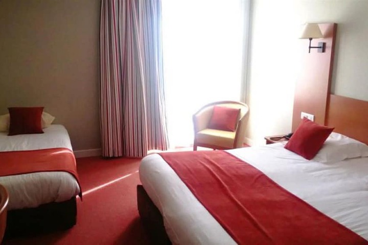 Room 8 of 44