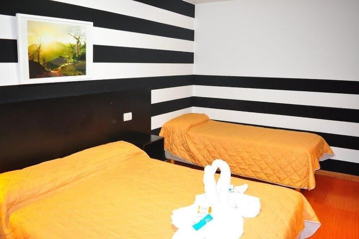 Room 7 of 28
