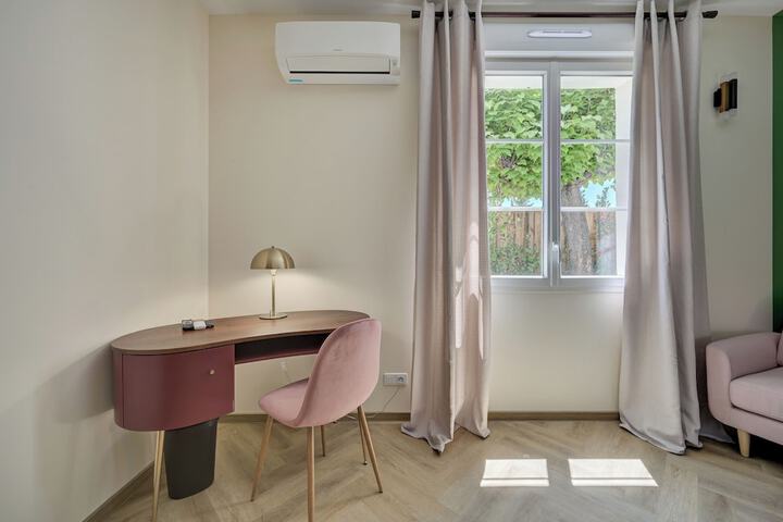 Room 18 of 61