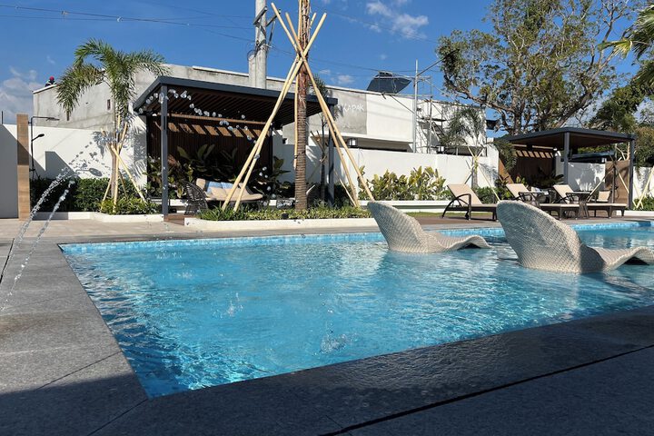 Pool 43 of 64