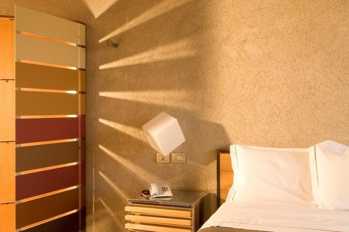Room 19 of 58