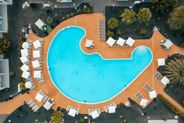 Pool Hotel