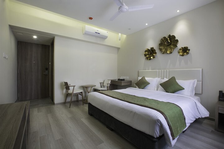 Room 12 of 44