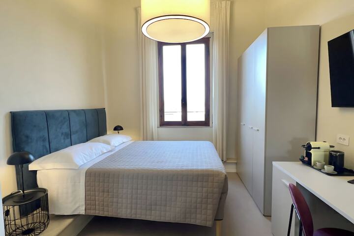 Room 34 of 139
