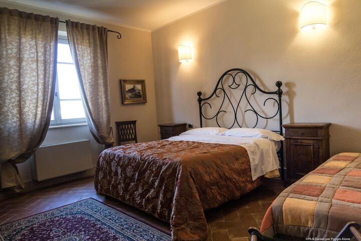 Room 22 of 65