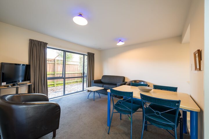 Room 5 of 36