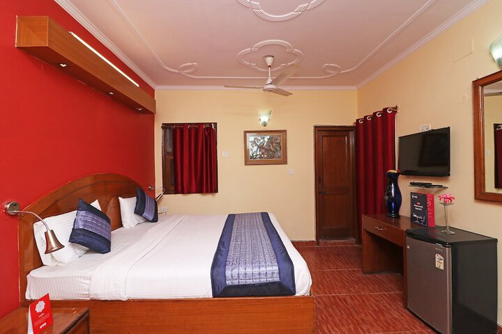 Room 16 of 34