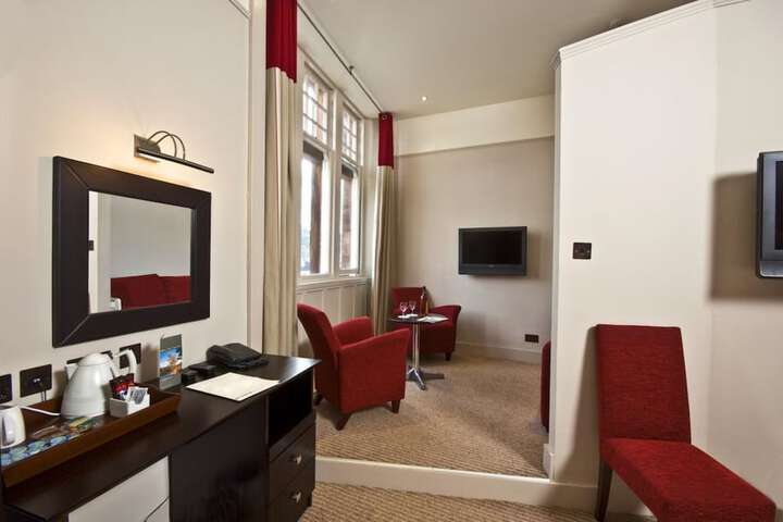 Room 3 of 36