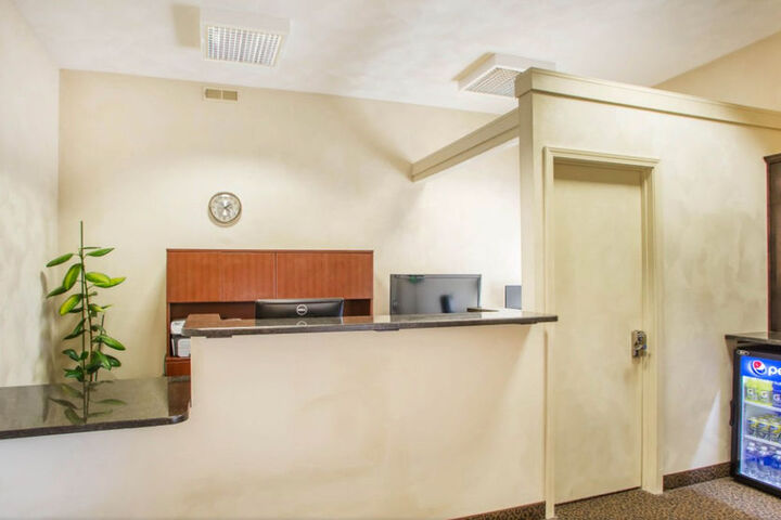 Hotel Interior 12 of 34