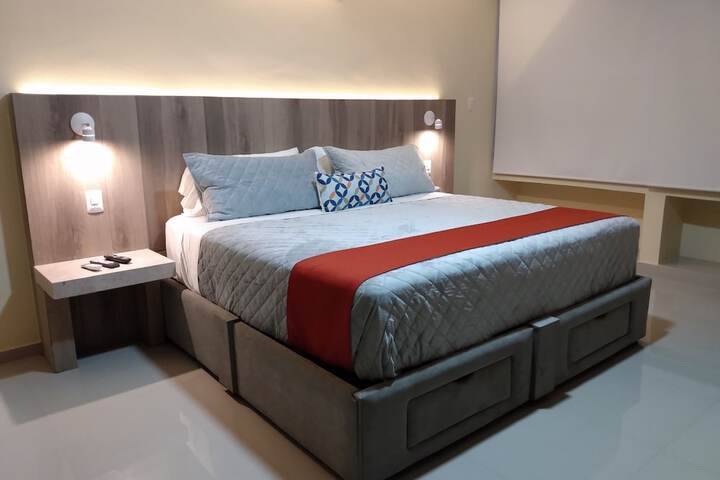 Room 12 of 23