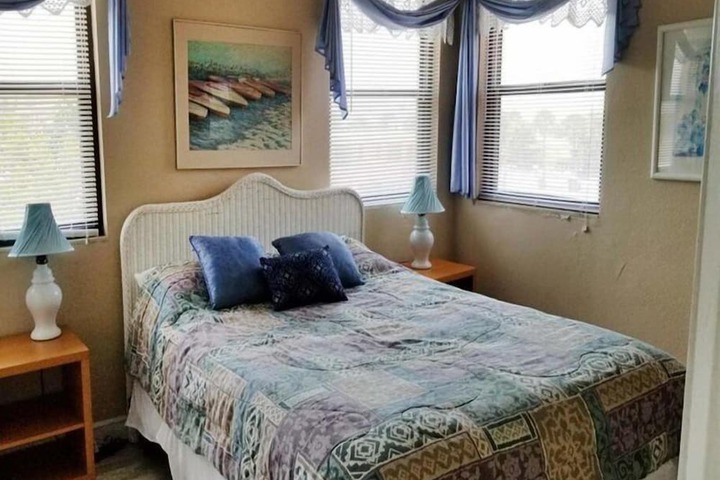 Room 87 of 325