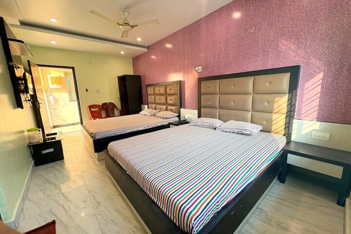 Room 15 of 61