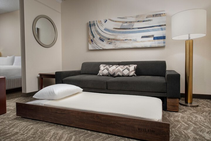 Room 7 of 26