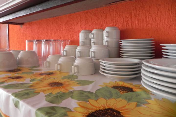 Dining 40 of 56