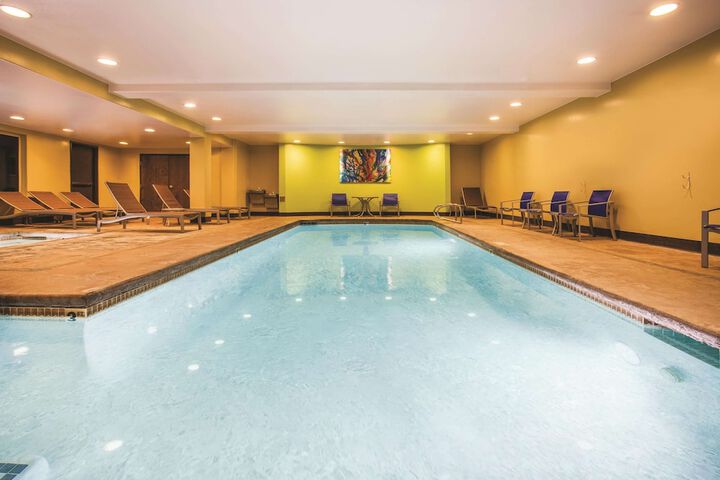 Pool 24 of 34