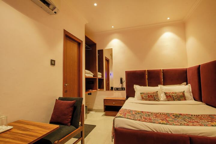 Room 15 of 46