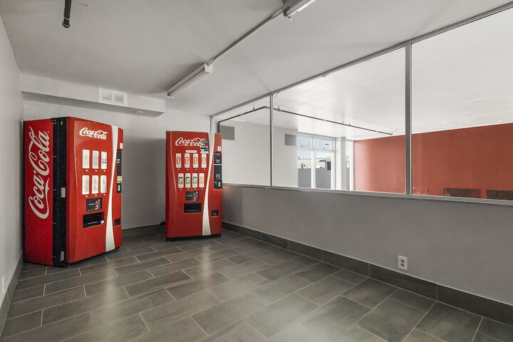 Vending machine